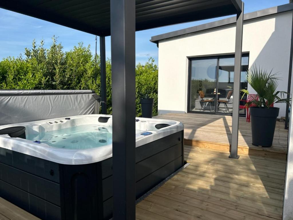 Studio & Spa La Discrete Saint-Évarzec Eksteriør bilde
